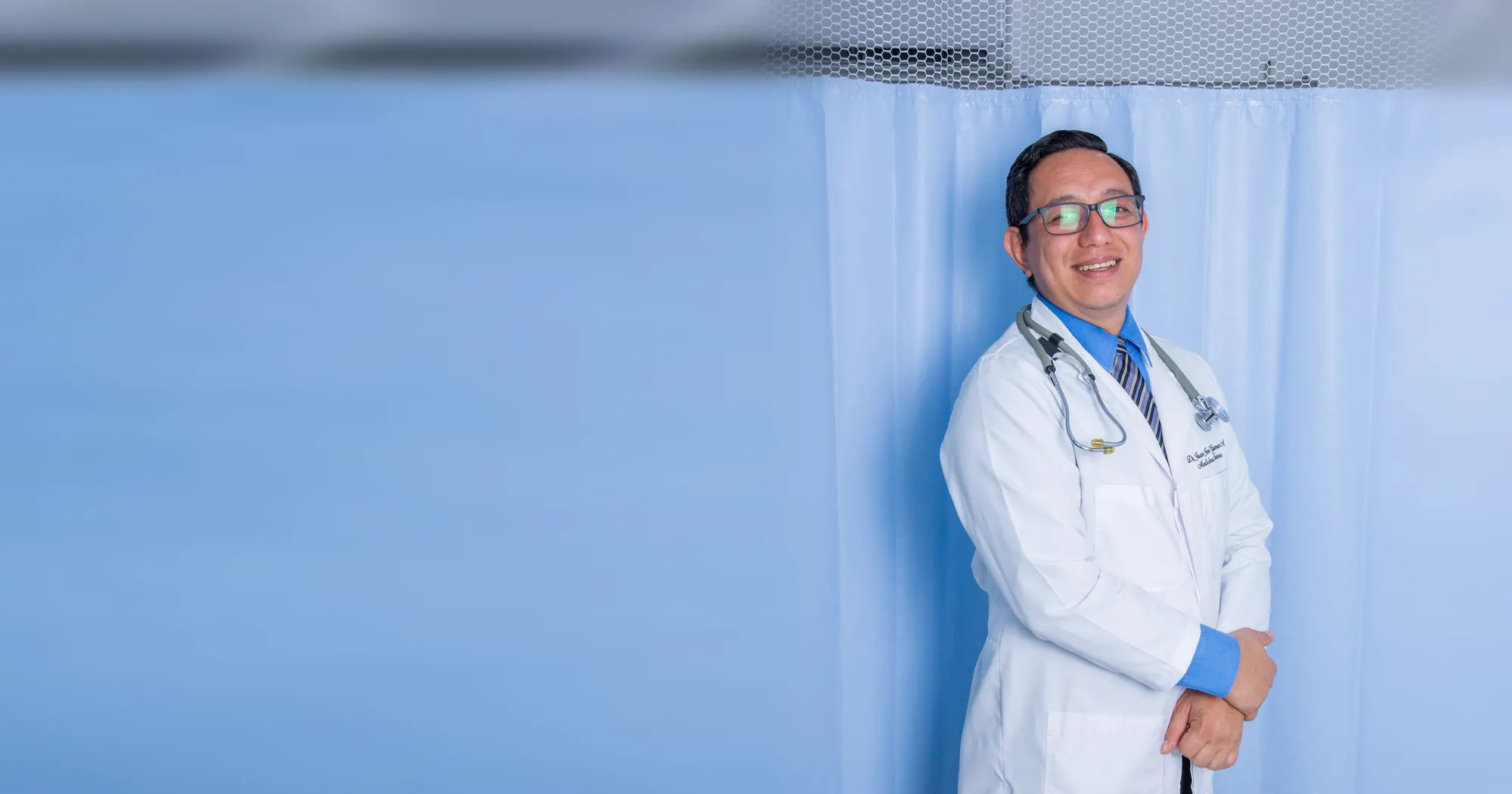 Dr. Juan Anzora, medicina interna y cuidados paliativos de OncoCare